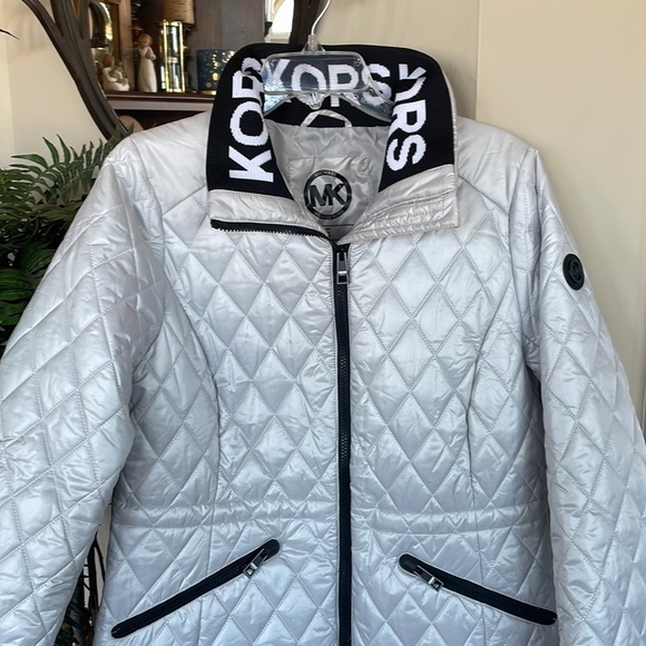 Brand New Michael Kors Opal Gray Quilted Stitch Logo Neck Zippered Jacket Coat - Picture 2 of 15